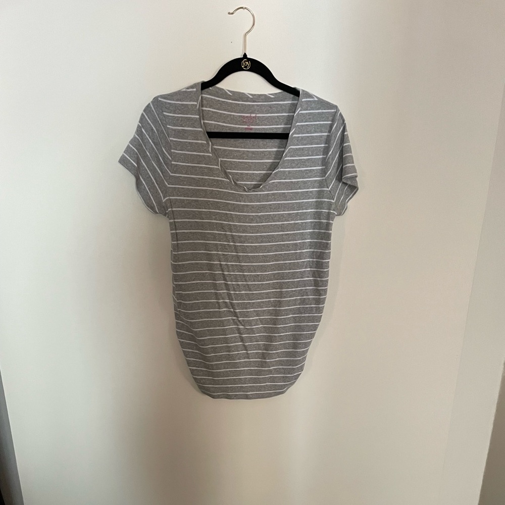 Gray and white maternity t shirt